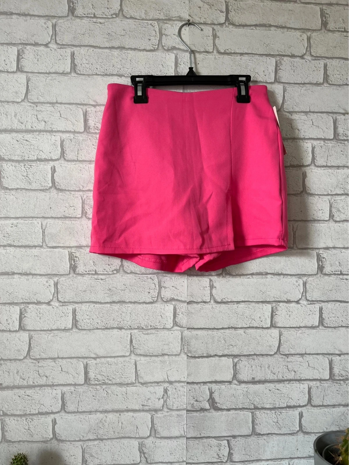 Jupe short rose – New Collection – Taille 36 – Très bon état